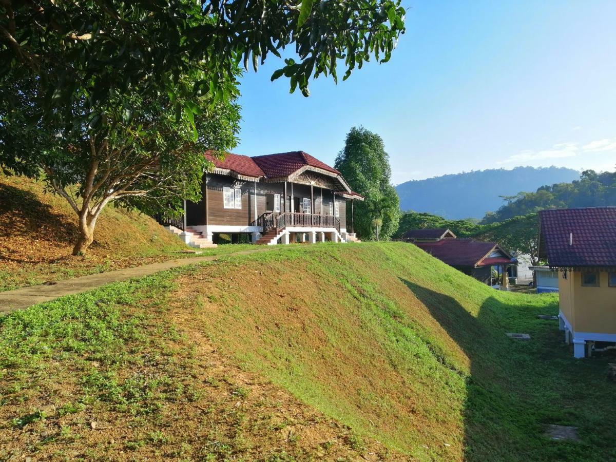 Asiacamp Taman Negara Resort Kuala Tahan Exterior foto