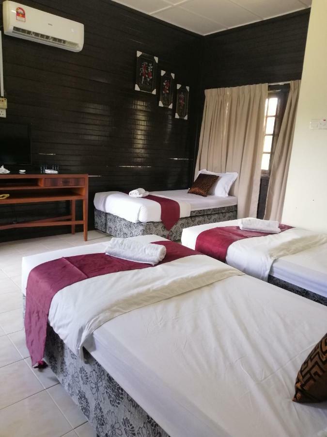 Asiacamp Taman Negara Resort Kuala Tahan Exterior foto